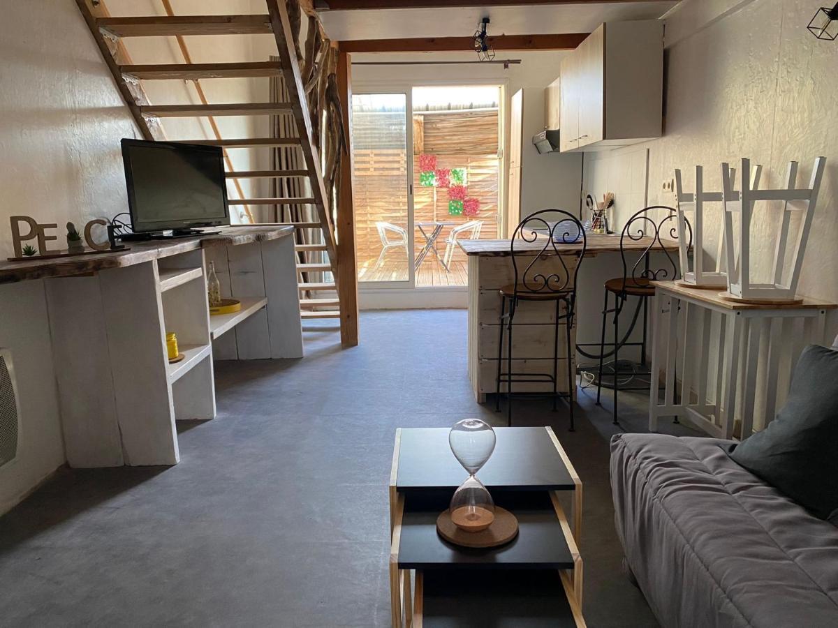 Location De Vacances Alénya Exteriér fotografie